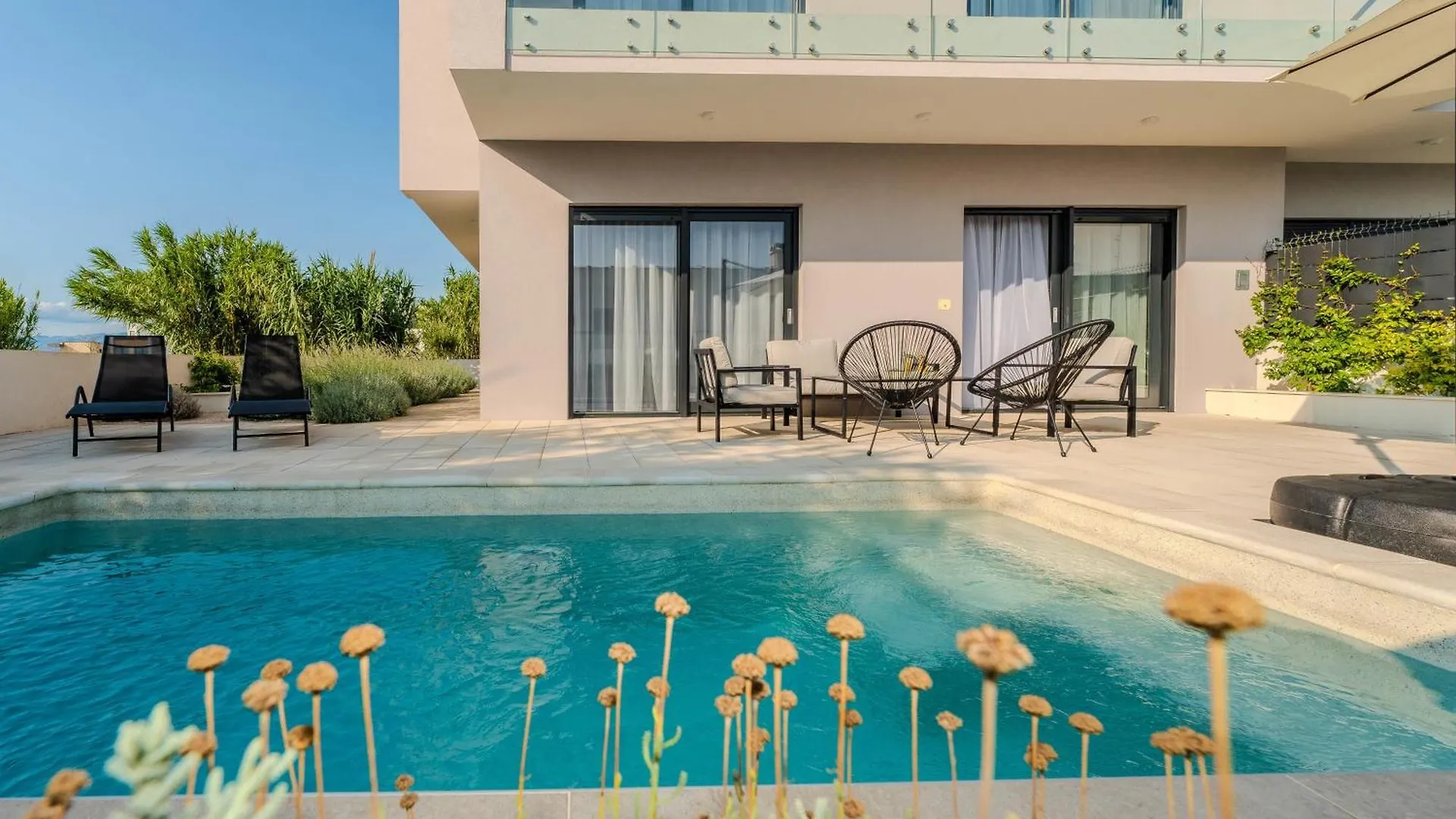 Beachfront Villa Jugo With Seaview Privlaka  0*, Privlaka (Zadar)