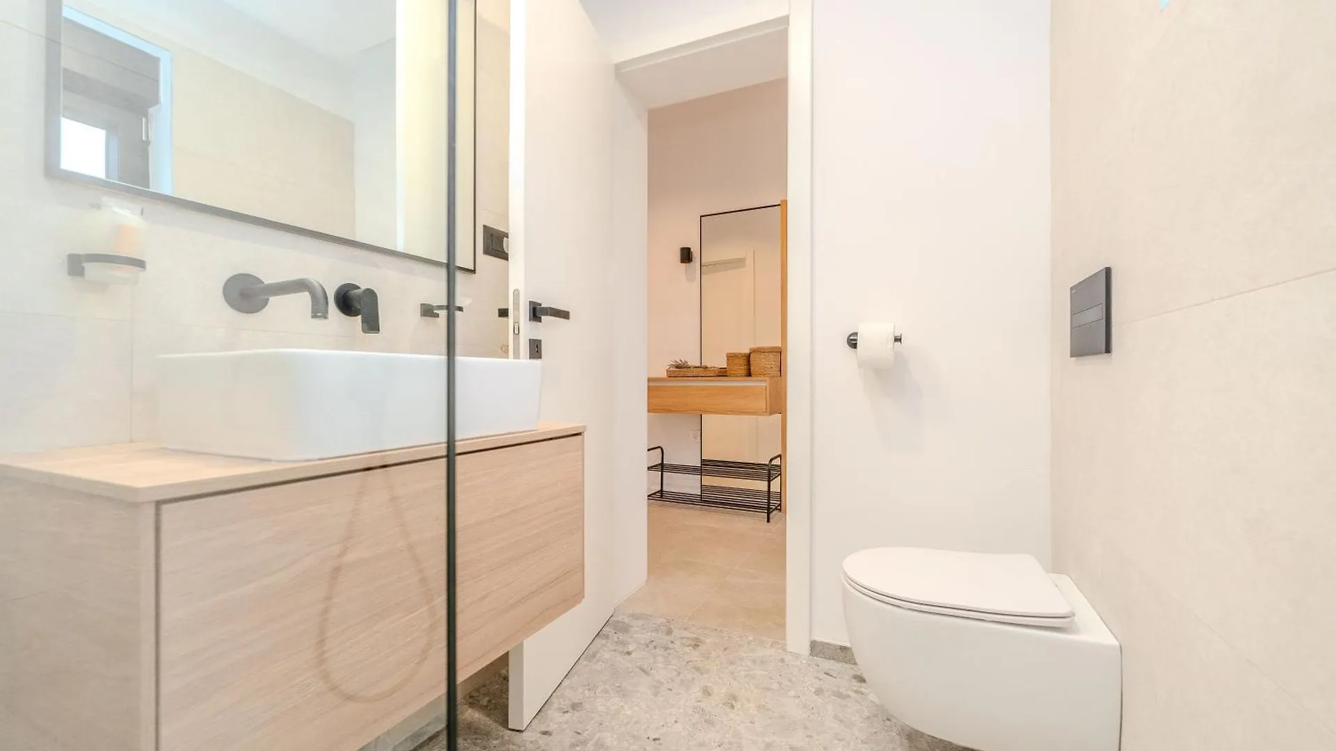 Beachfront Villa Jugo With Seaview Privlaka