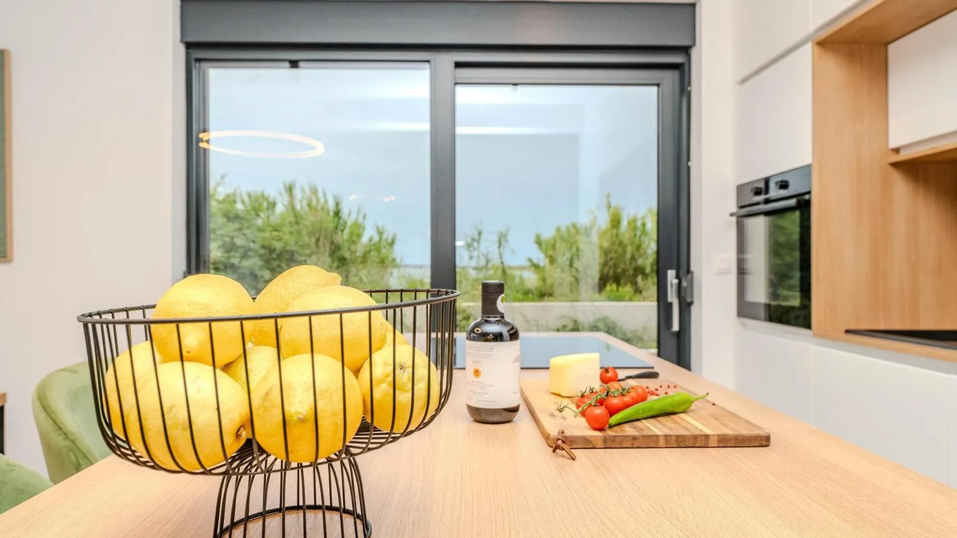 Beachfront Villa Jugo With Seaview Privlaka  Κροατία